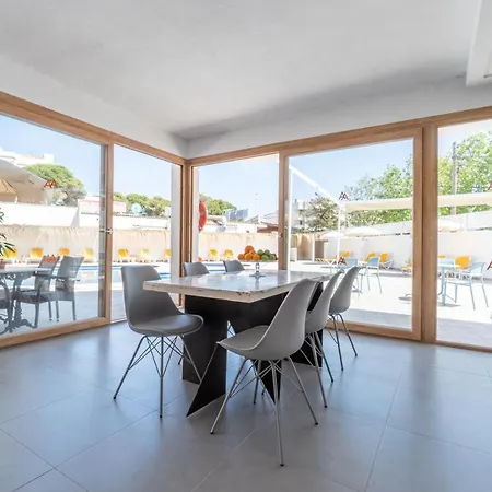 La Perla Negra Apartment *