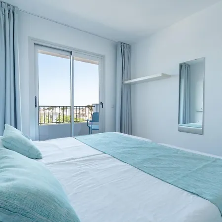 Апартаменты La Perla Negra Кала Ратьяда